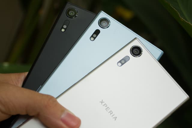 sony xperia xzs