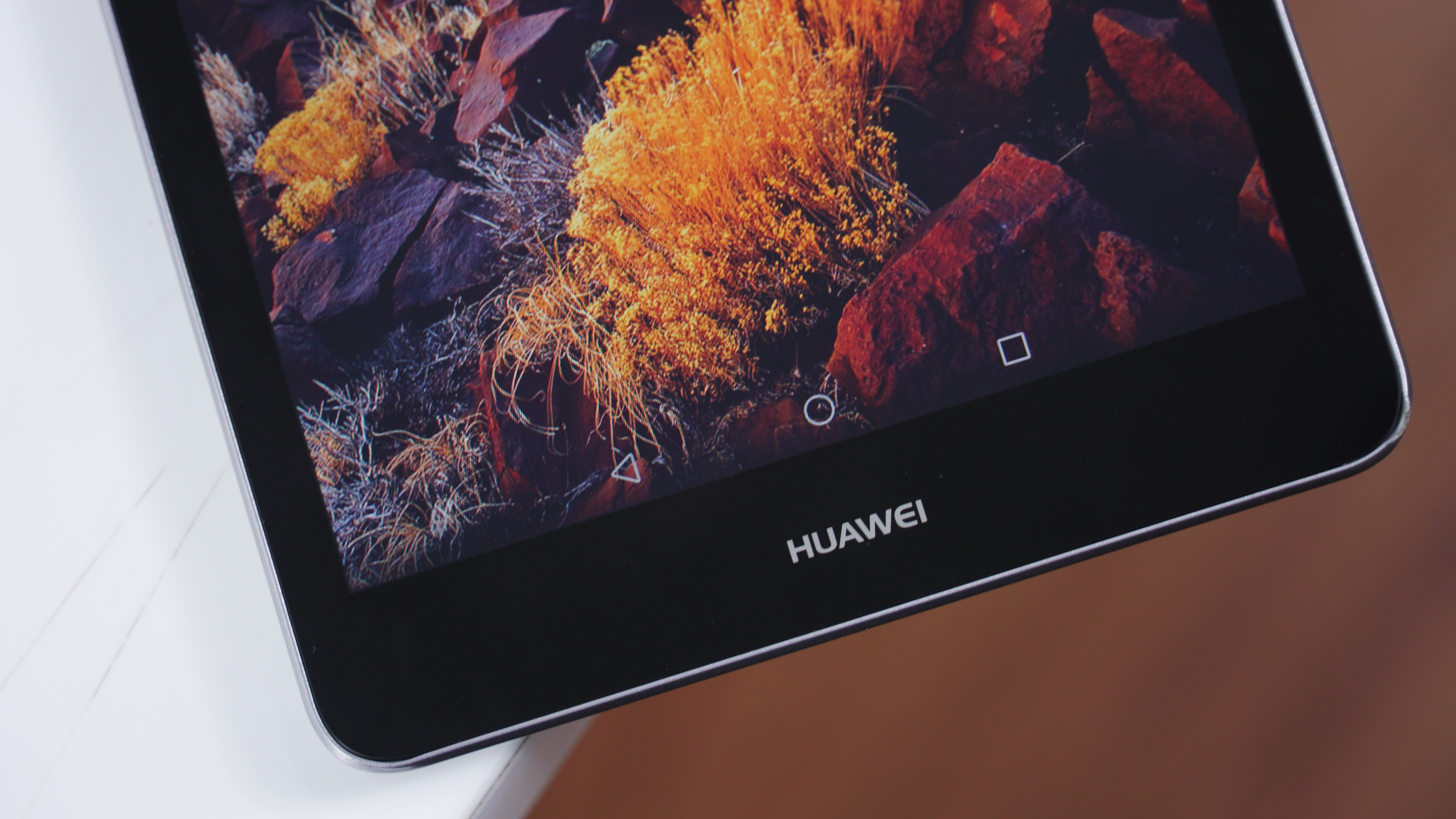 Huawei MediaPad T3-8 có thể sử dụng trong 2 ngày