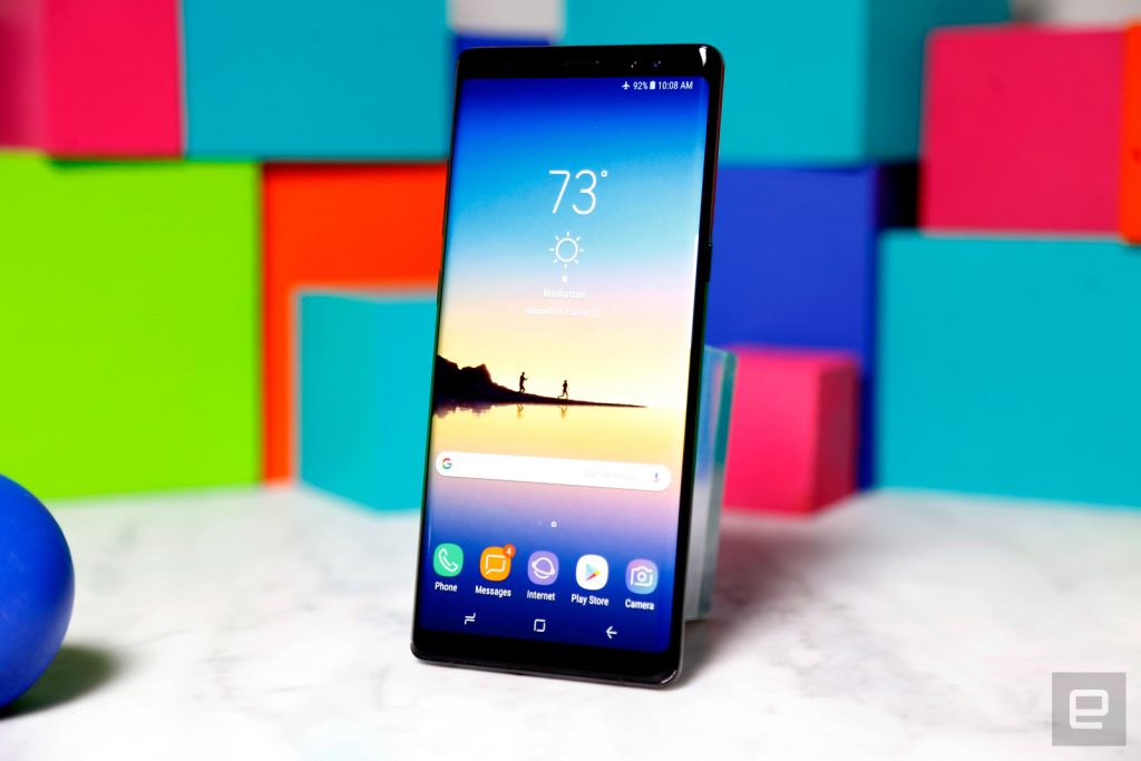 Note 8 có được vẻ đẹp gần như hoàn hảo nhở màn hình Infinity Display