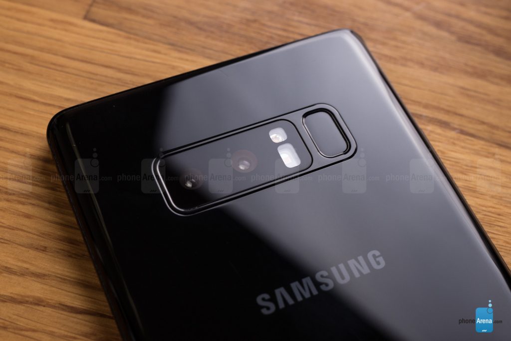 Phối màu Note 8 được yêu thích nhất chính là Midnight Black