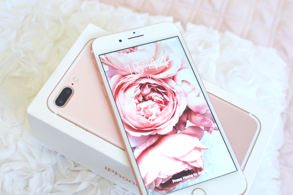 Quà tặng tháng 10 CellphoneS - iPhone 7 Plus