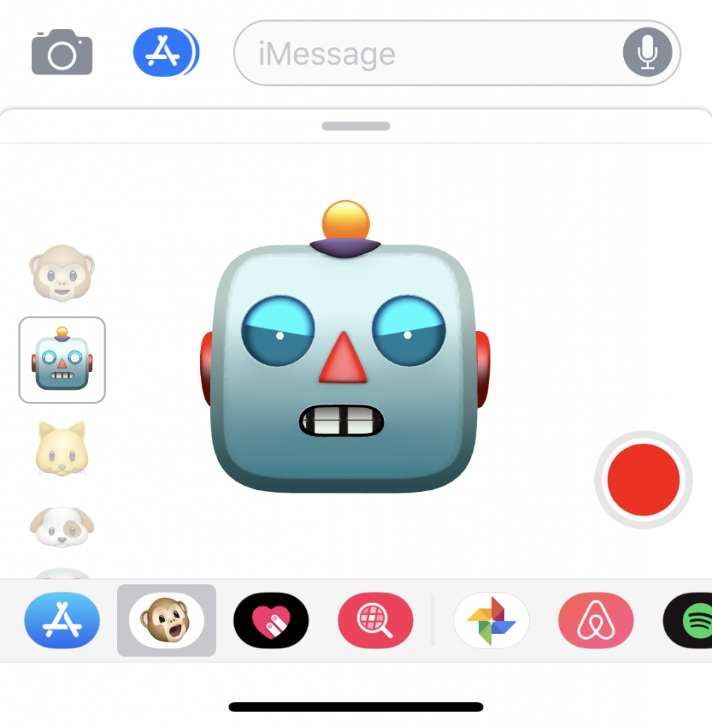Trái ngược với 3 Animoji trên, chú robot này có vẻ ngoài 
