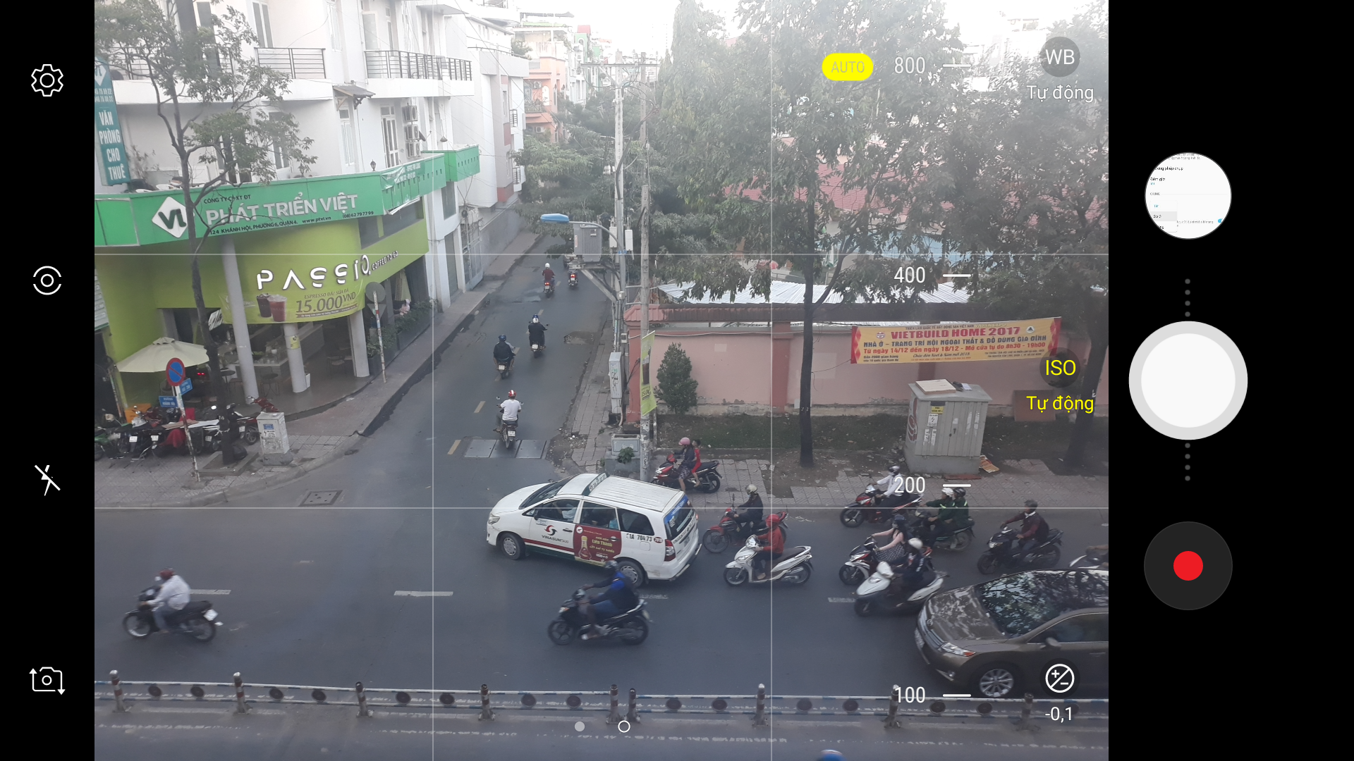 Chế độ chuyên nghiệp với nhiều tuỳ chỉnh quan trọng.