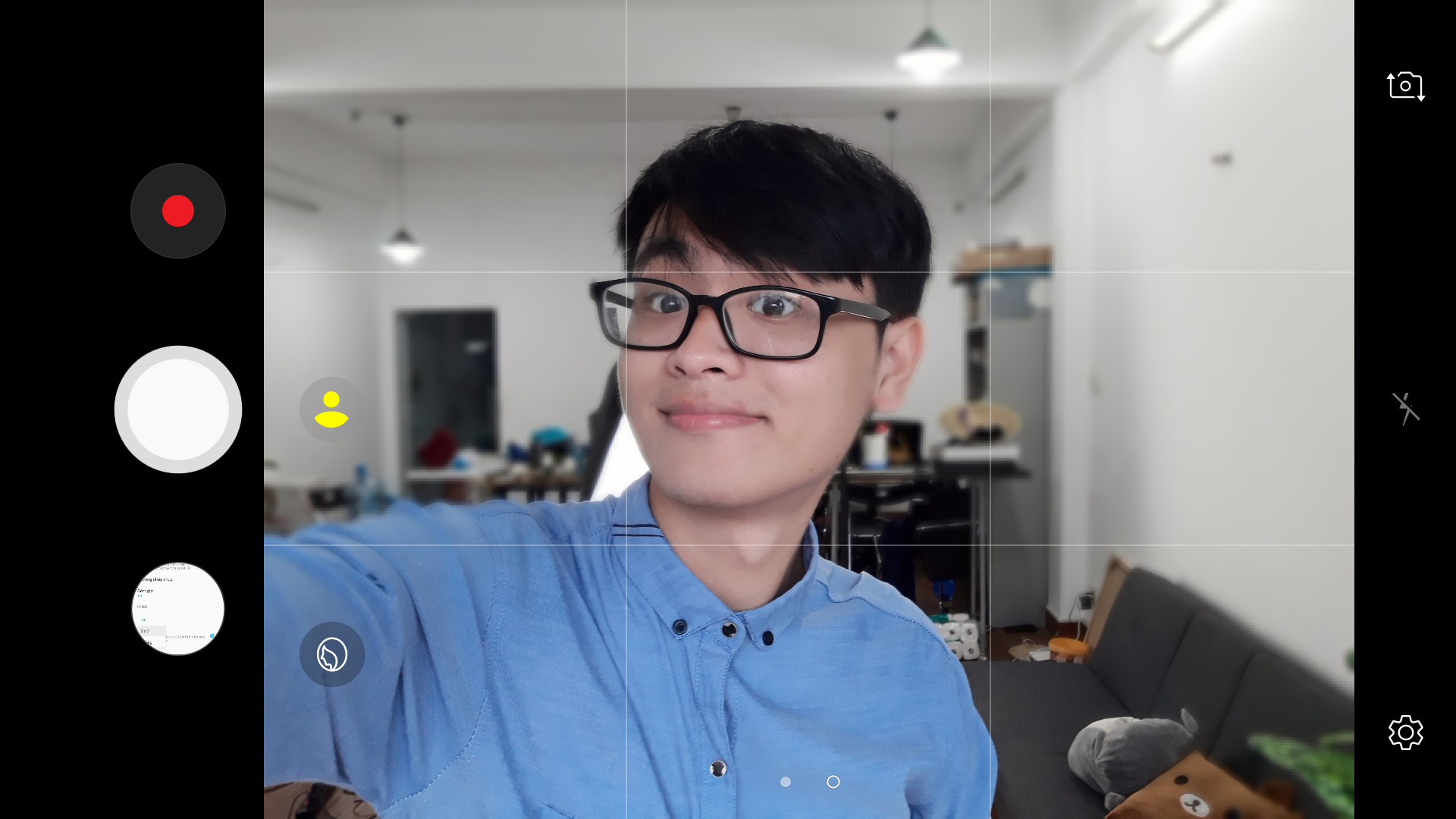 Ảnh selfie xoá phông ấn tượng.