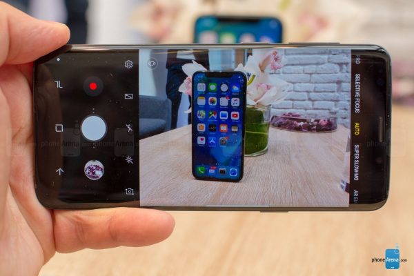 Camera của S9 cho phép tăng lượng ánh sáng thu vào lên đến 28% và giảm độ nhiễu 30%