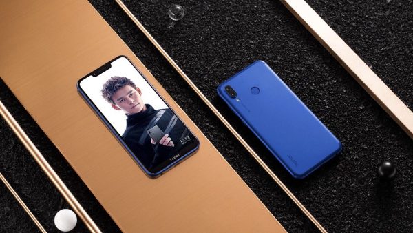 Honor ra mắt Honor Play, trang bị công nghệ GPU Turbo và tập trung mạnh vào chơi game