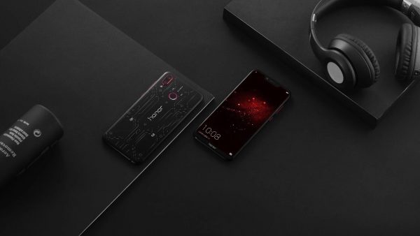 Honor ra mắt Honor Play, trang bị công nghệ GPU Turbo và tập trung mạnh vào chơi game