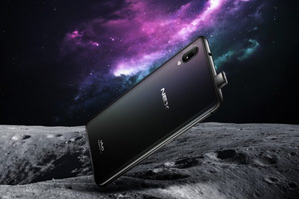  Smartphone không viền màn hình Vivo NEX chính thức ra mắt, có giá 13 triệu đồng
