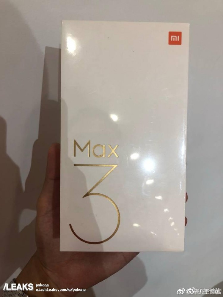 Mặt trước của vỏ hộp Mi Max 3
