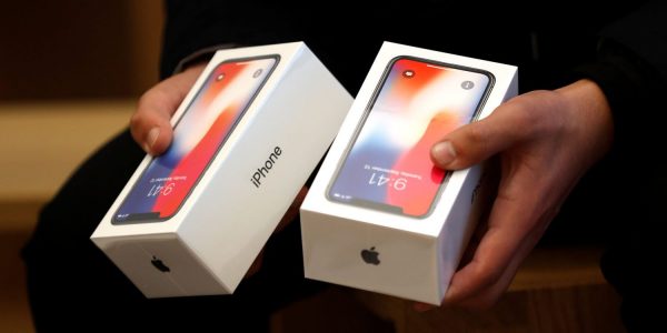 Các máy iPhone lại chiếm nhiều vị trí của smartphone bán chạy nhất Q2