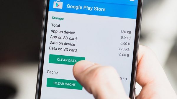 Xóa dữ liệu và cache ứng dụng