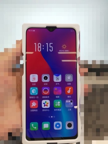 Xuất hiện hình ảnh trên tay thực tế chiếc OPPO K1 với màn hình giọt nước
