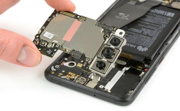 Unroot/ Un-Jailbreak thiết bị.