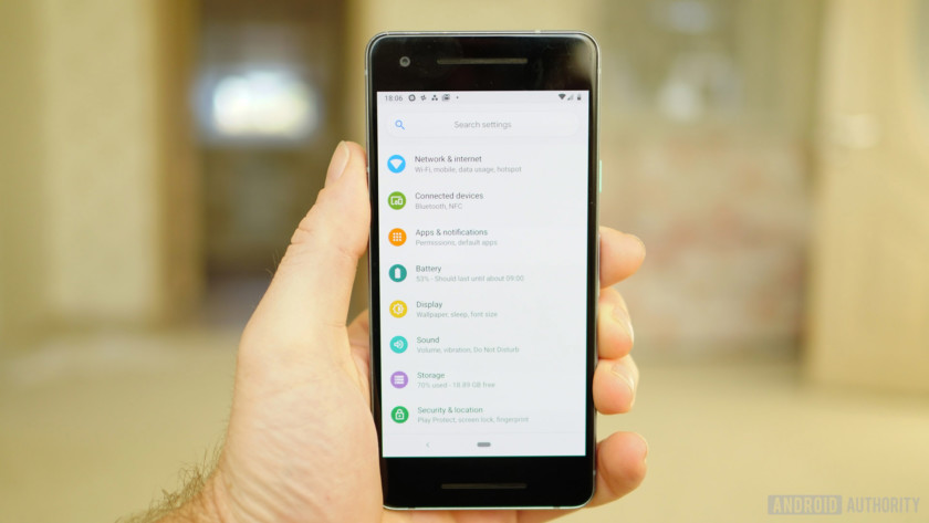 Google nhận ra chế độ Night Mode thực sự giúp máy Android tiết kiệm pin