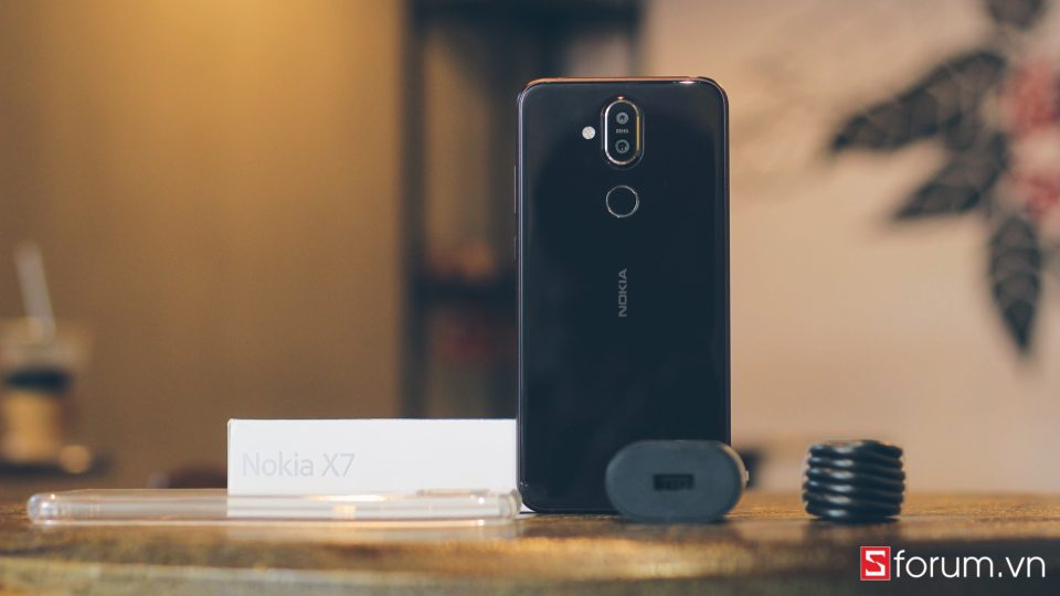 Nokia X7