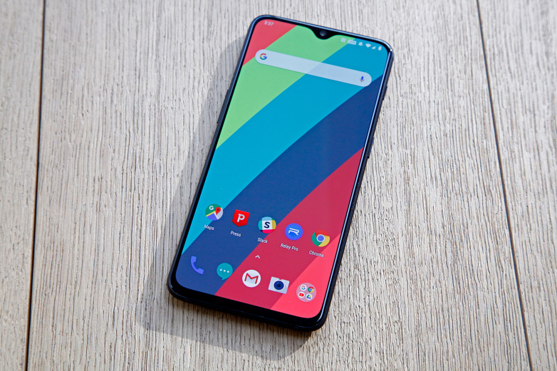 OnePlus 6T phiên bản McLaren Edition xuất hiện trong ảnh quảng cáo mới