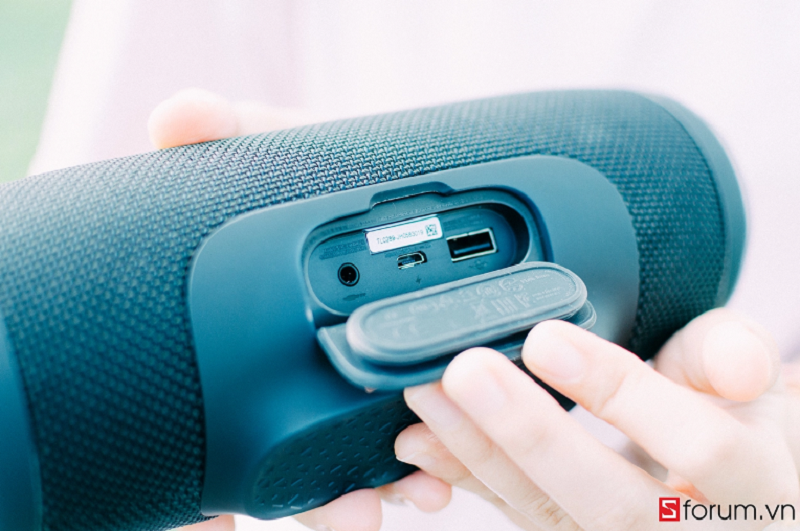 Thường xuyên sạc loa bluetooth nếu không sử dụng.