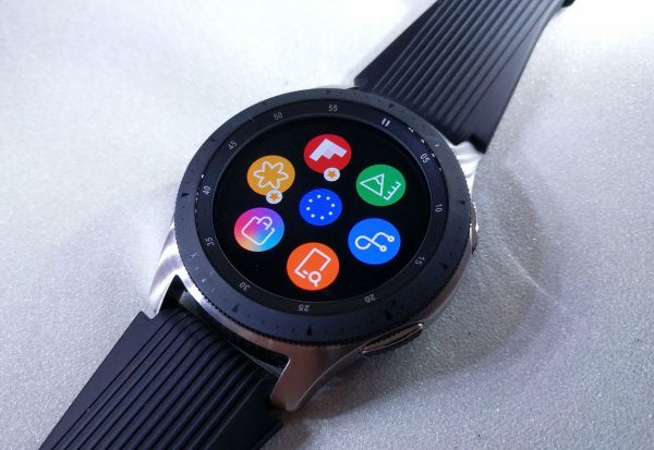 Ghép nối với tai nghe Bluetooth