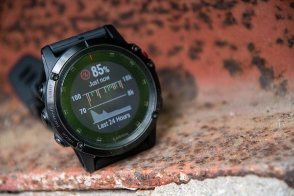 Không để Smartwatch tiếp xúc, va chạm trực tiếp với những vật cứng.