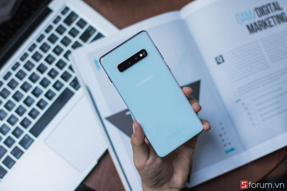 SAMSUNG Galaxy S10 | S10+ được trang bị đến 3 camera ở phía sau