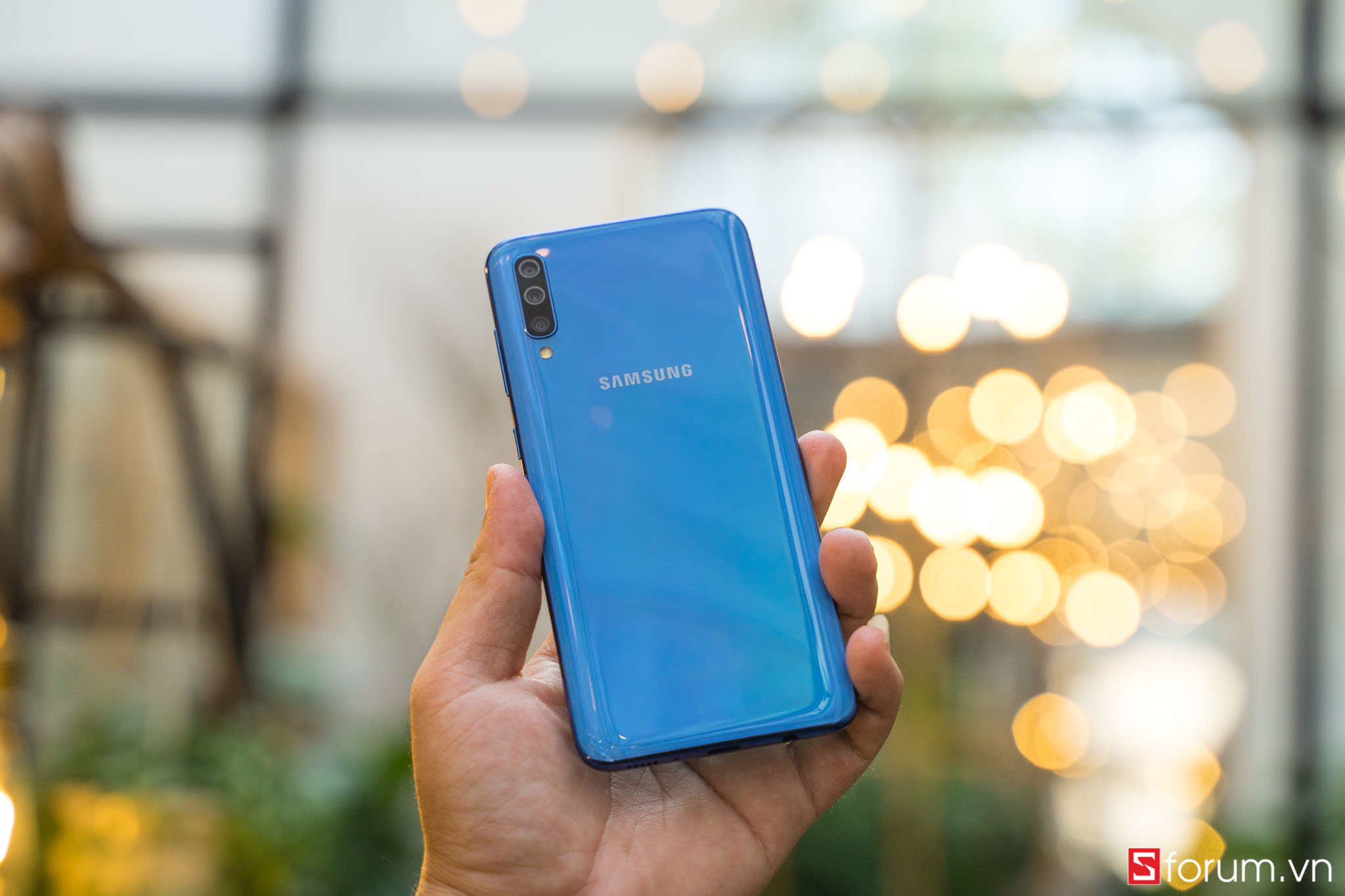 Sforum - Trang thÃ´ng tin cÃ´ng nghá» má»i nháº¥t mo-hop-a70-29-of-33 Má» há»p Galaxy A70: MÃ n hÃ¬nh 6.7 inch, Snapdragon 675, RAM 6GB, sáº¡c 25W, giÃ¡ 9.29 triá»u 