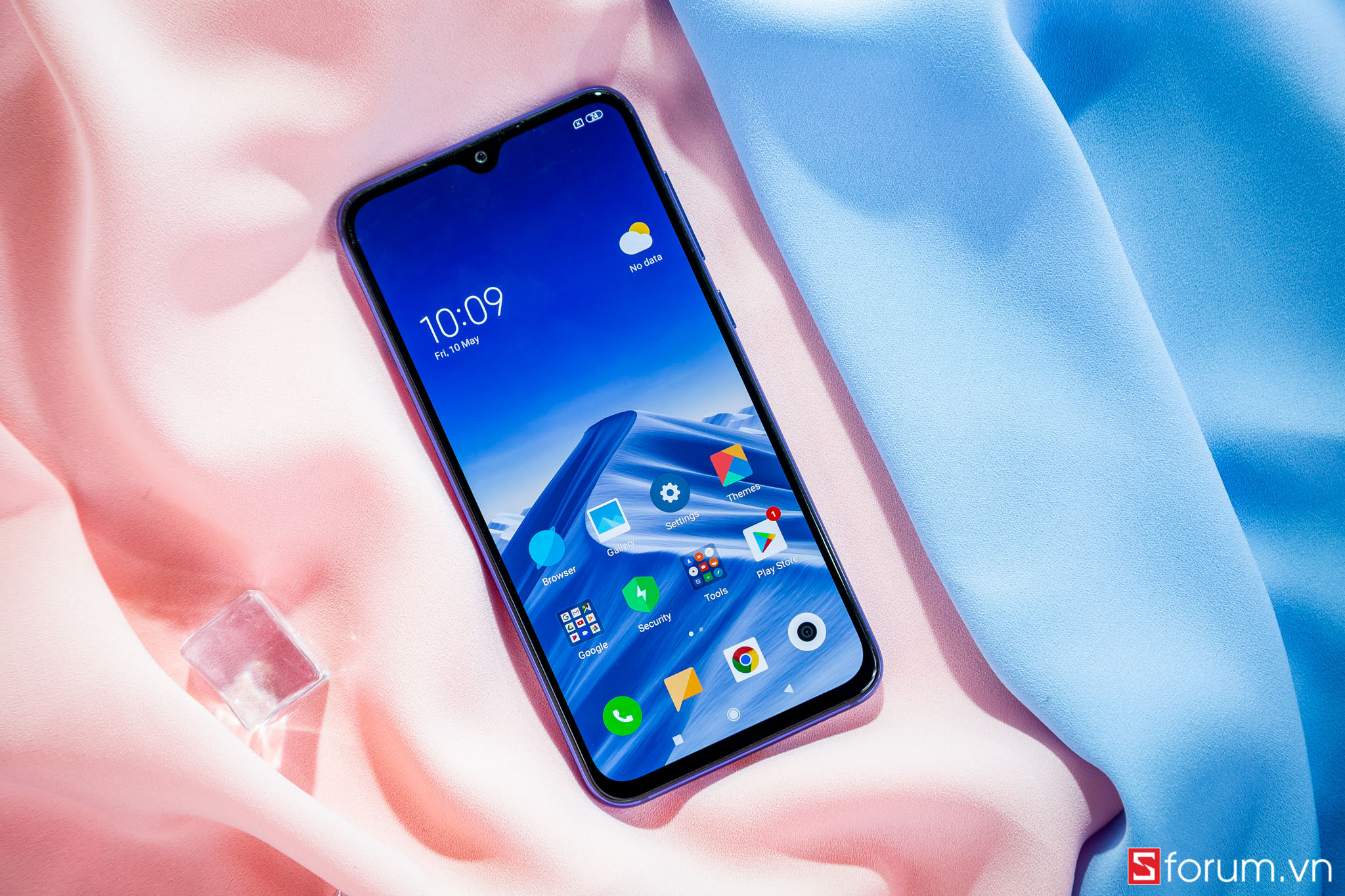 Sforum - Trang thÃ´ng tin cÃ´ng nghá» má»i nháº¥t xiaomi-mi-9-se-7 [HOT SALE] Xiaomi Mi 9 SE: Snapdragon 712, 3 camera, vÃ¢n tay trong mÃ n hÃ¬nh,... giáº£m giÃ¡ cá»±c sá»c 