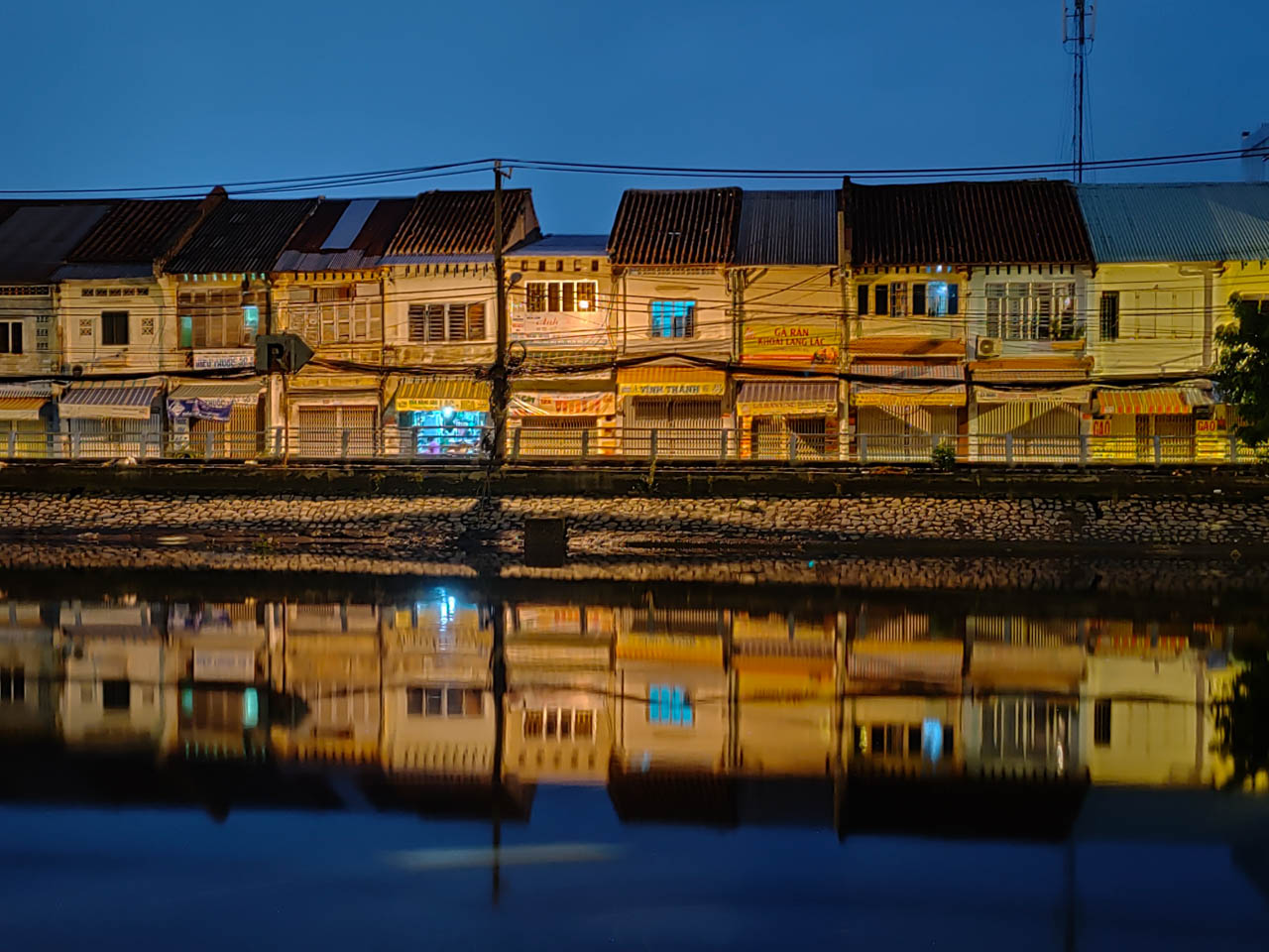 Ảnh chụp thiếu sáng bằng chế độ chụp đêm