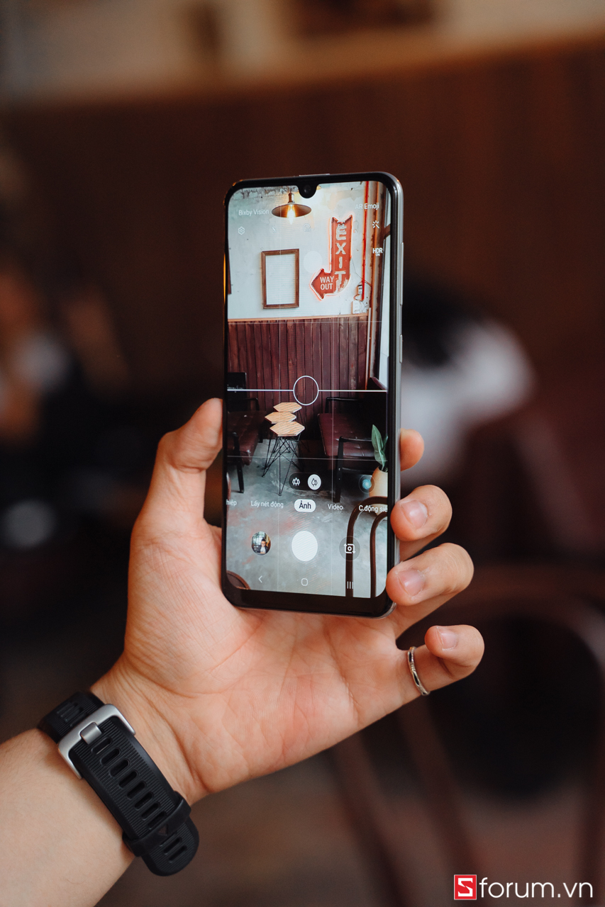 Sforum - Trang thÃ´ng tin cÃ´ng nghá» má»i nháº¥t DSC0010 TrÃªn tay Galaxy A50s Äáº§u tiÃªn táº¡i VN: HoÃ n thiá»n Äáº¹p hÆ¡n, 3 camera 48MP, thÃªm mÃ u sáº¯c má»i 
