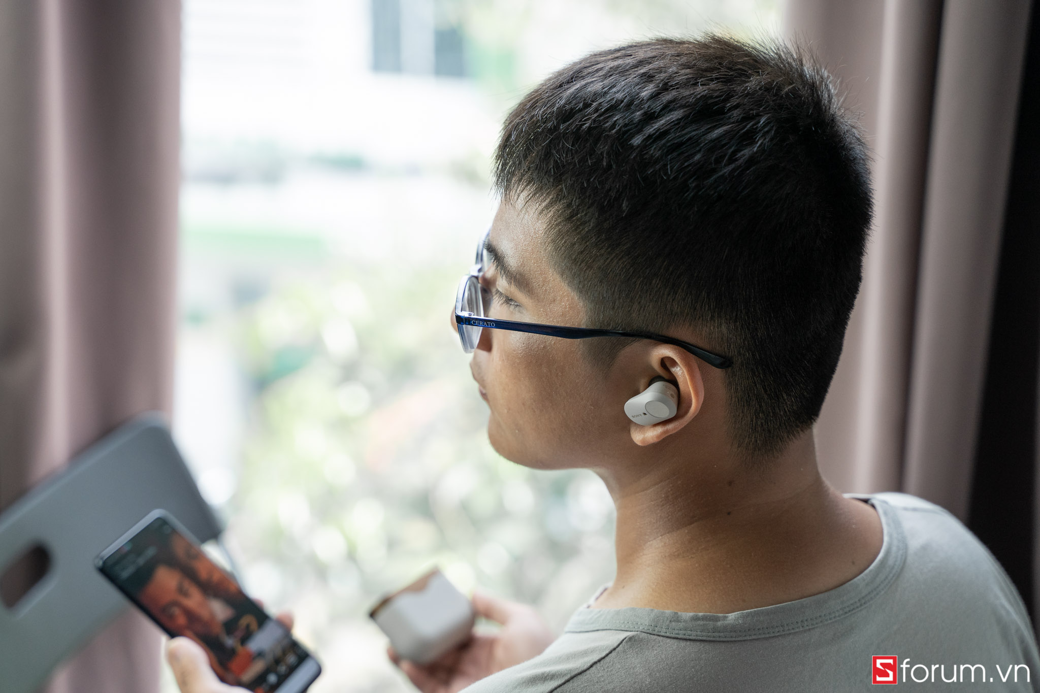 Sforum - Trang thông tin công nghệ mới nhất Sony-WF-1000XM3-1234-2 Trên tay và trải nghiệm nhanh Sony WF-1000XM3: Thiết kế sang trọng, chống ồn tốt, cảm giác đeo chưa 