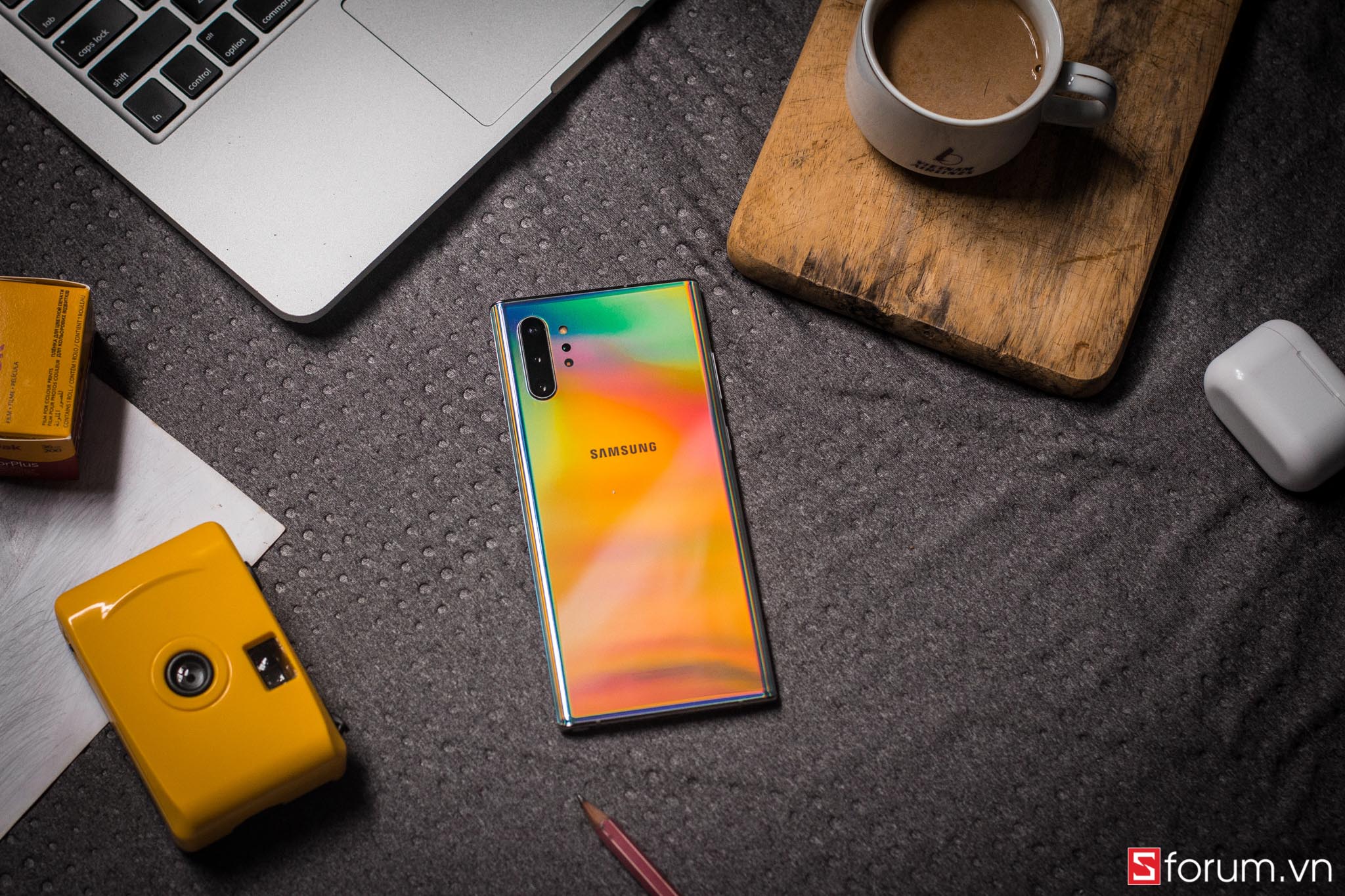 Sforum - Trang thÃ´ng tin cÃ´ng nghá» má»i nháº¥t galaxy-note-10-plus-2 Má» há»p Galaxy Note 10 Plus: Adapter 25W, cÃ¡p C to C, táº·ng kÃ¨m á»p lÆ°ng... giÃ¡ dá»± kiáº¿n 27.9 triá»u 