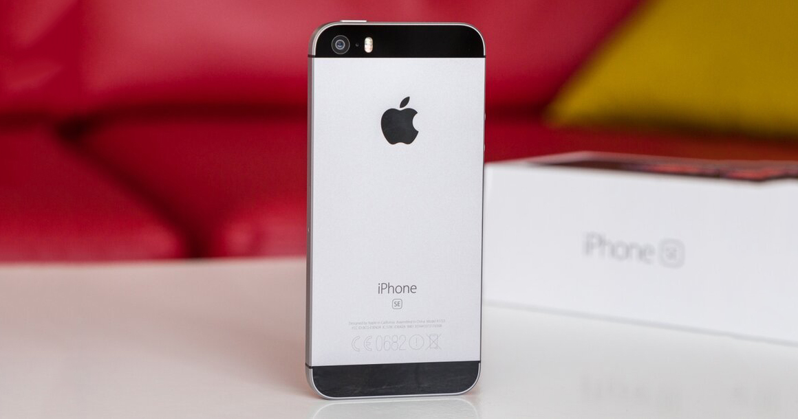 Chiếc iPhone SE nhỏ gọn bất ngờ được “hồi sinh” với giá siêu rẻ, chỉ từ 2 triệu đồng