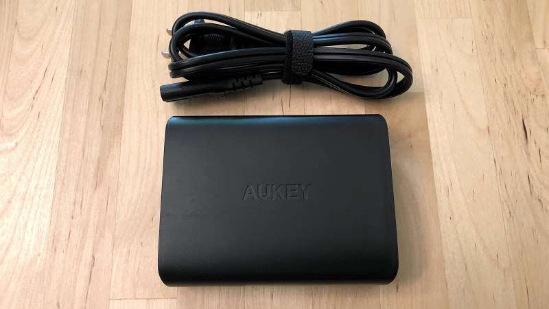 Chargeur Secteur USB-C Aukey PA-Y13 74,5W - Quick Charge 3.0 - Pour Ordinateur Portable Apple