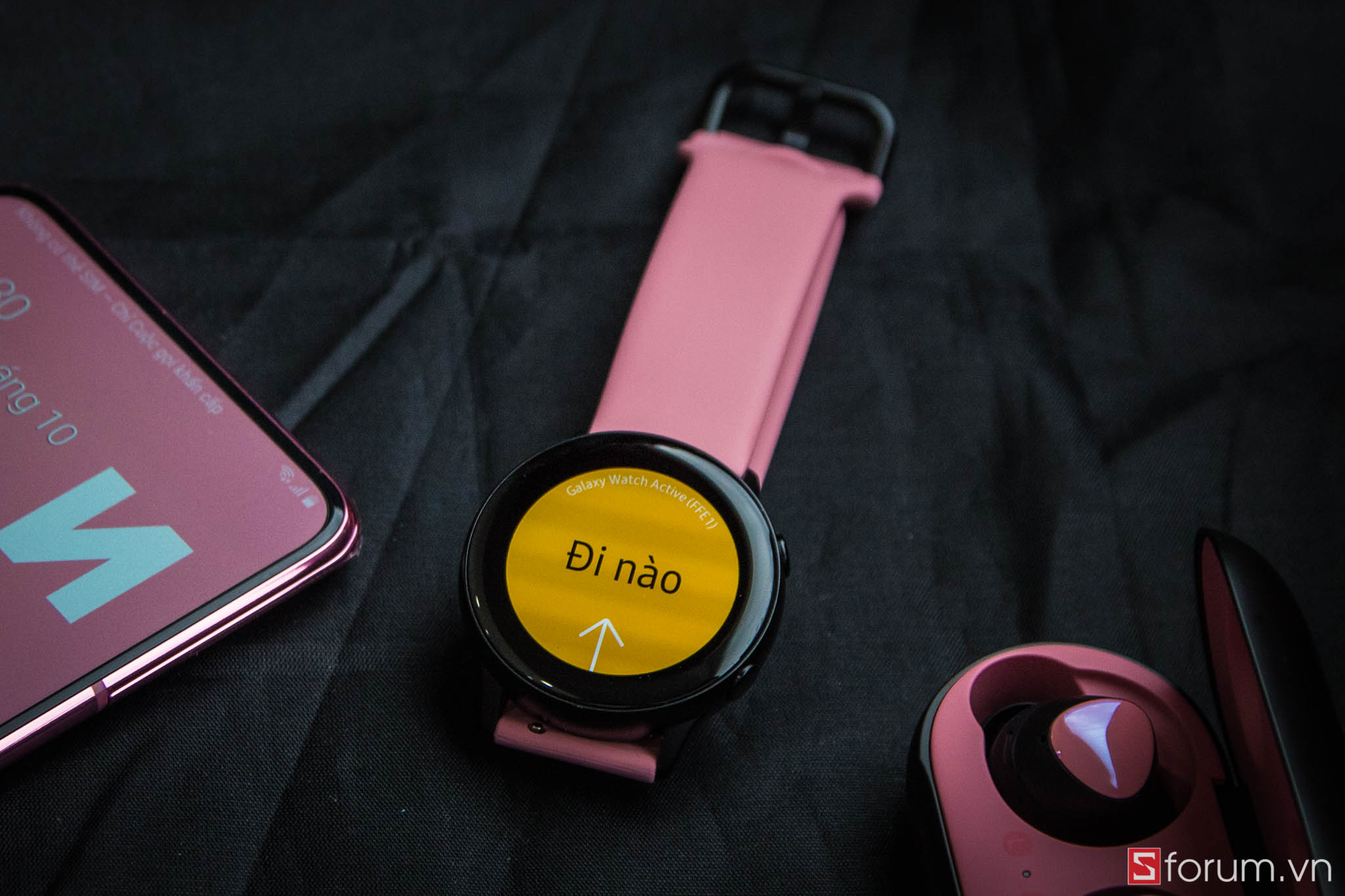 Trên tay Galaxy Watch Active BLACPINK