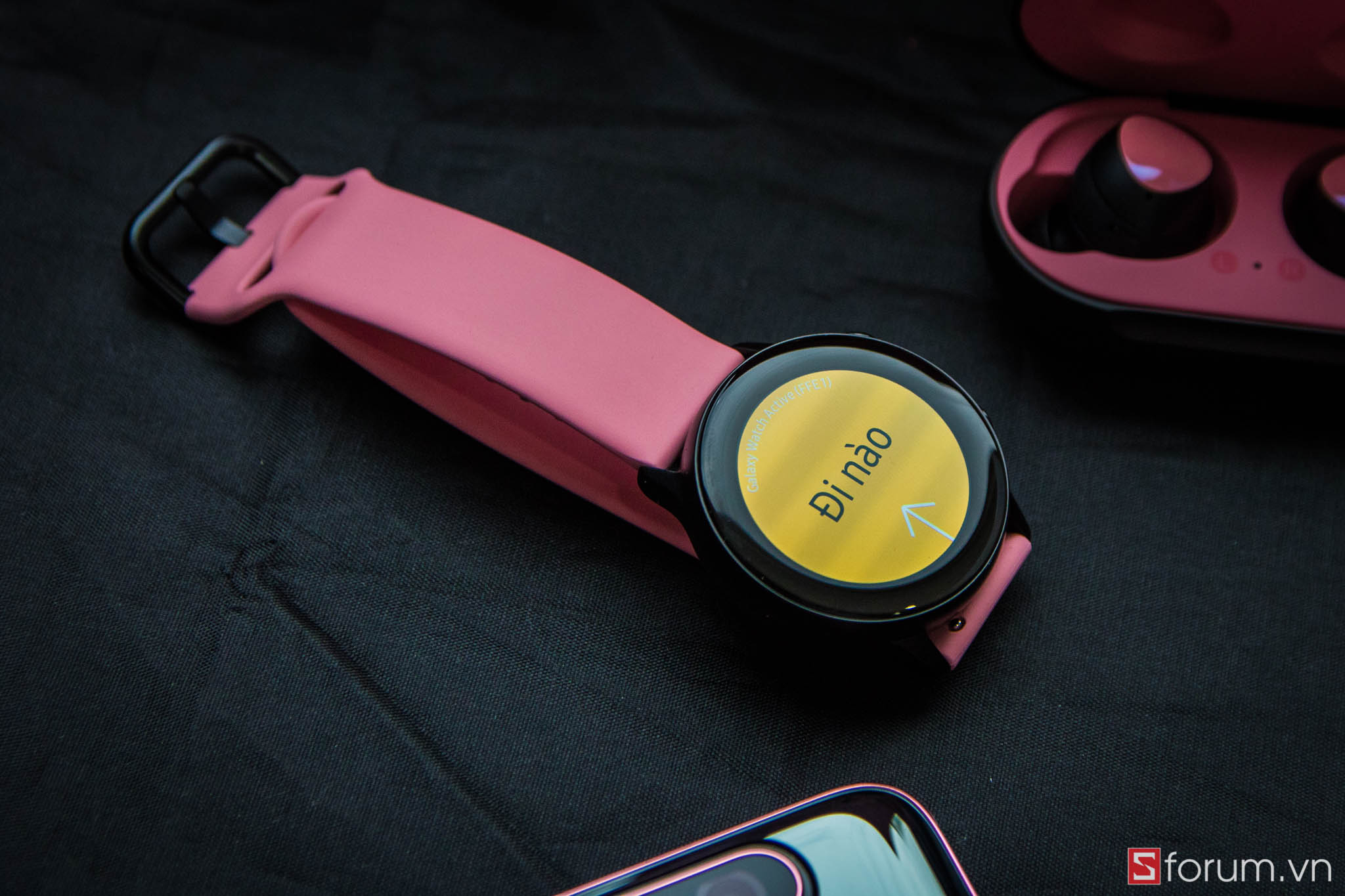 Trên tay Galaxy Watch Active BLACPINK