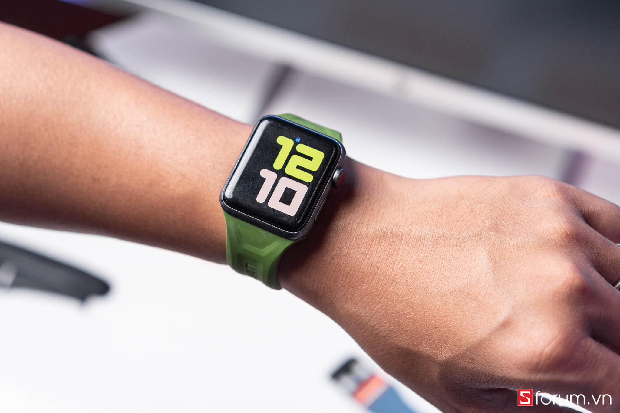 Giới thiệu dây đeo UAG cho Apple Watch 42, 44mm Đẹp mắt, cá tính, bền