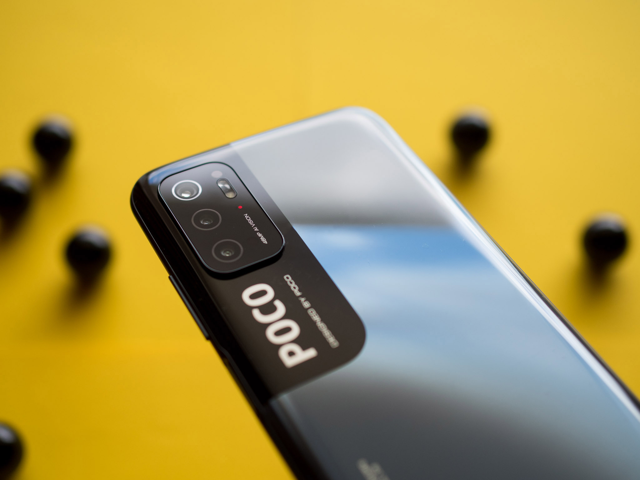 Sforum - Trang thông tin công nghệ mới nhất poco-m3-pro-5g-review-11 Cận cảnh POCO M3 Pro 5G: Thiết kế camera độc đáo, đã có màn hình 90Hz, chip Dimensity 700, pin 5000mAh, giá từ 5 triệu đồng 