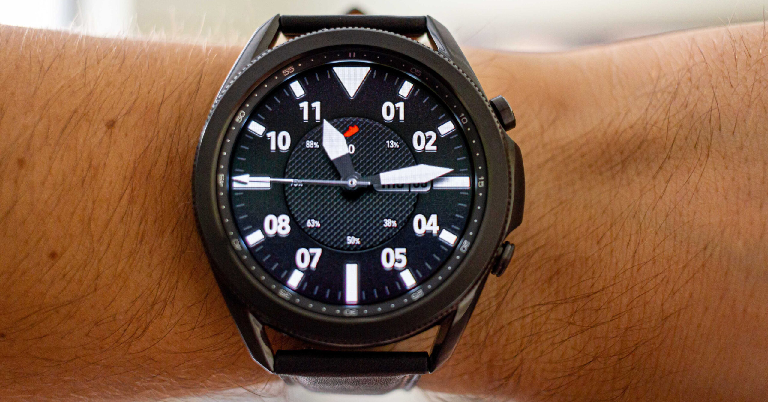 Samsung Galaxy Watch 4 và Galaxy Watch Active 4 sẽ không bán kèm củ sạc