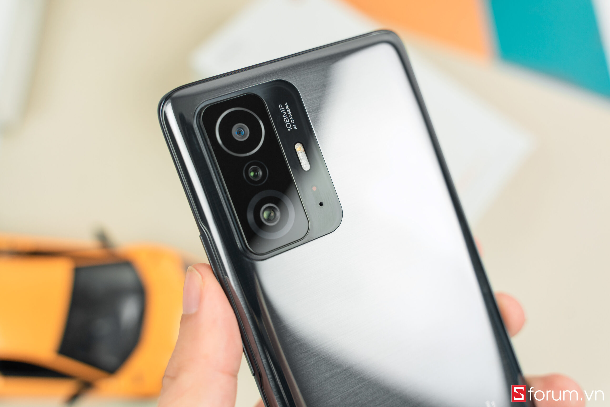 Sforum - Trang thông tin công nghệ mới nhất xiaomi-11t-23-scaled Trên tay Xiaomi 11T: MediaTek Dimensity 1200, camera 108MP, giá chỉ từ 10.9 triệu đồng 