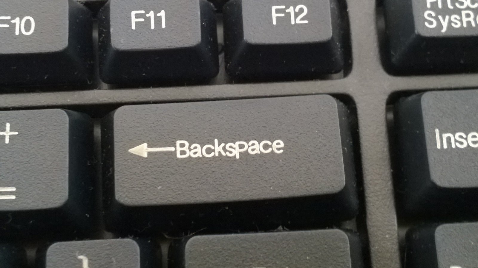 Клавиша backspace. Бэкспейс на клавиатуре. Backspace (клавиша). Кнопка Backspace на клавиатуре. Клавиатура кнопка баксеейс.