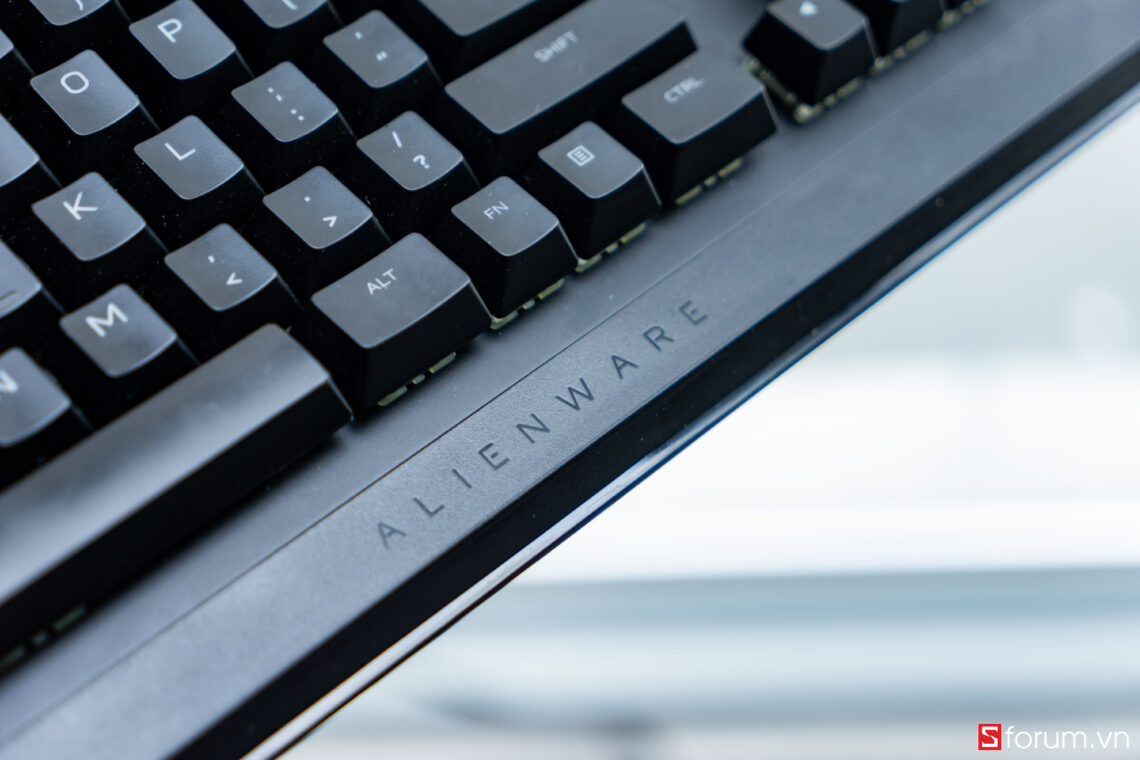 Trên tay và trải nghiệm Alienware AW410K: Bàn phím gaming của "người ...