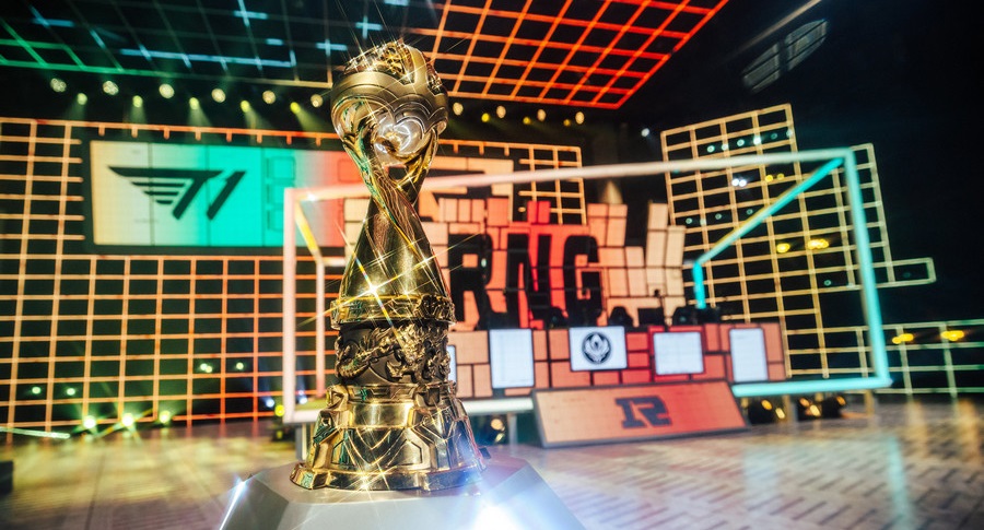 RNG vô địch MSI 2022 nhưng khẩu chiến trên MXH vẫn chưa kết thúc