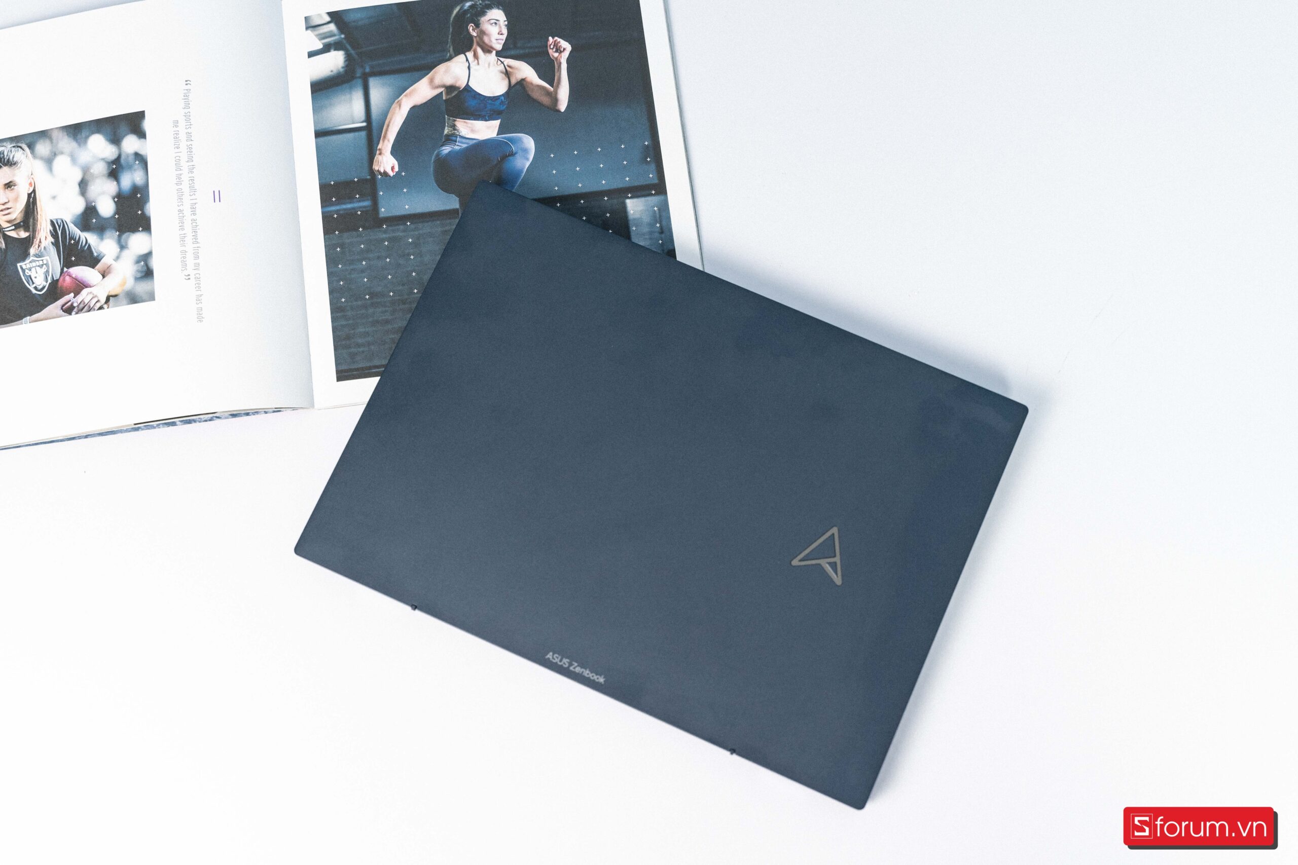 Logo riêng cho dòng ZenBook