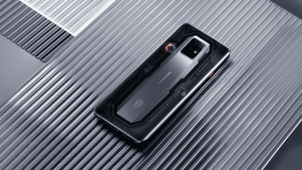 Nubia Red Magic 8 Pro sẽ ra mắt vào ngày 16/12, dùng chip Snapdragon 8 ...