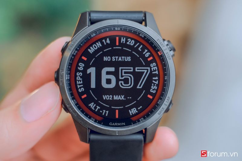 Đồng hồ thông minh chơi game Garmin Fenix 7s