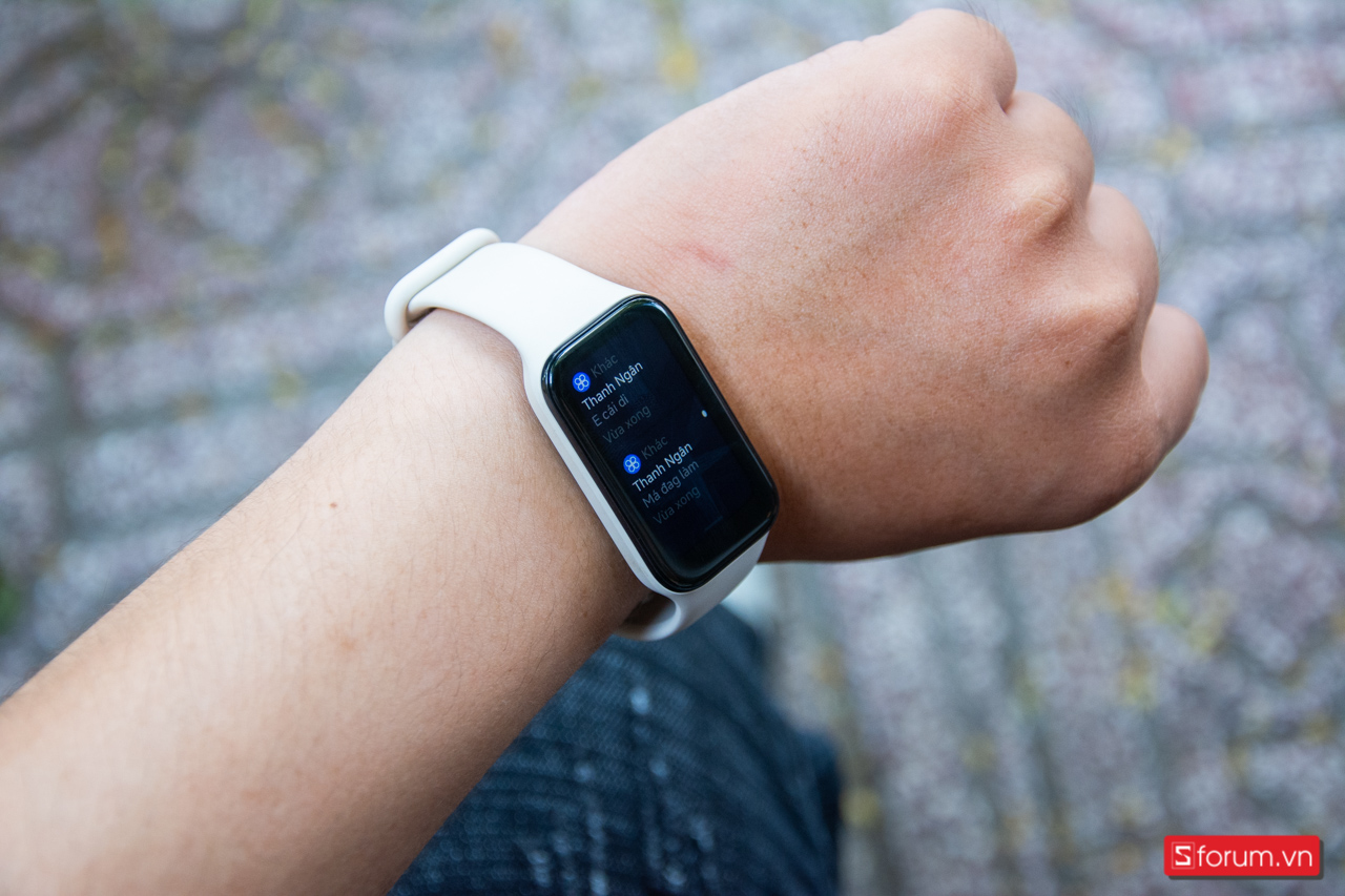 Trên tay Redmi Band 2 chính hãng: Thiết kế cực nhẹ, màn hình lớn 1.47 ...