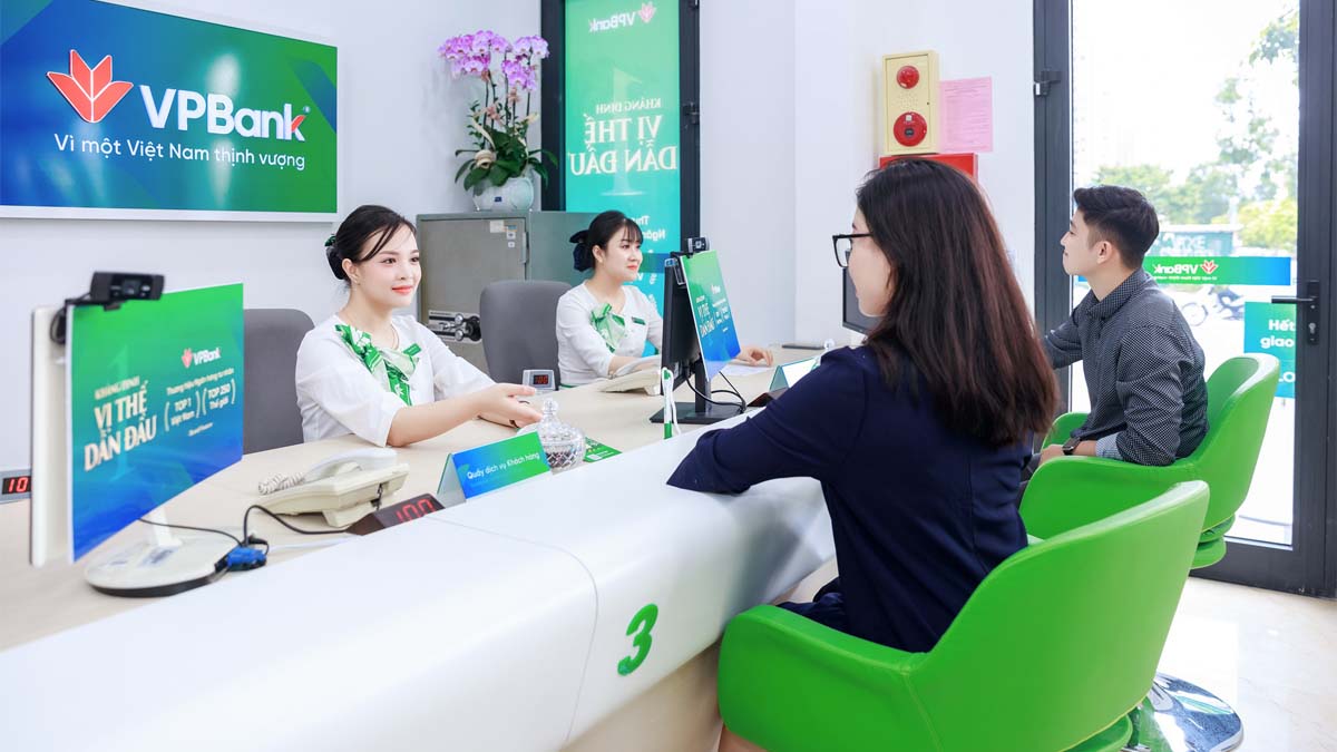 Gửi tiết kiệm nhận lãi trước tại quầy và kênh online