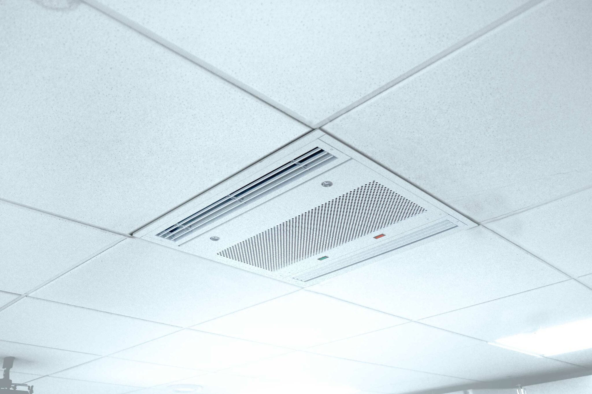Máy lọc không khí âm trần có những ưu điểm gì? - Hình 2