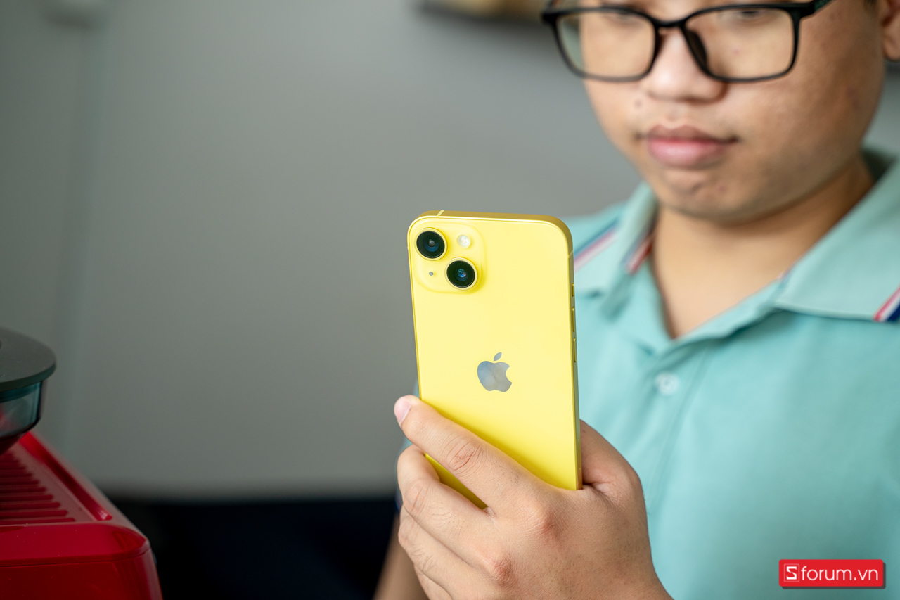 iPhone 14