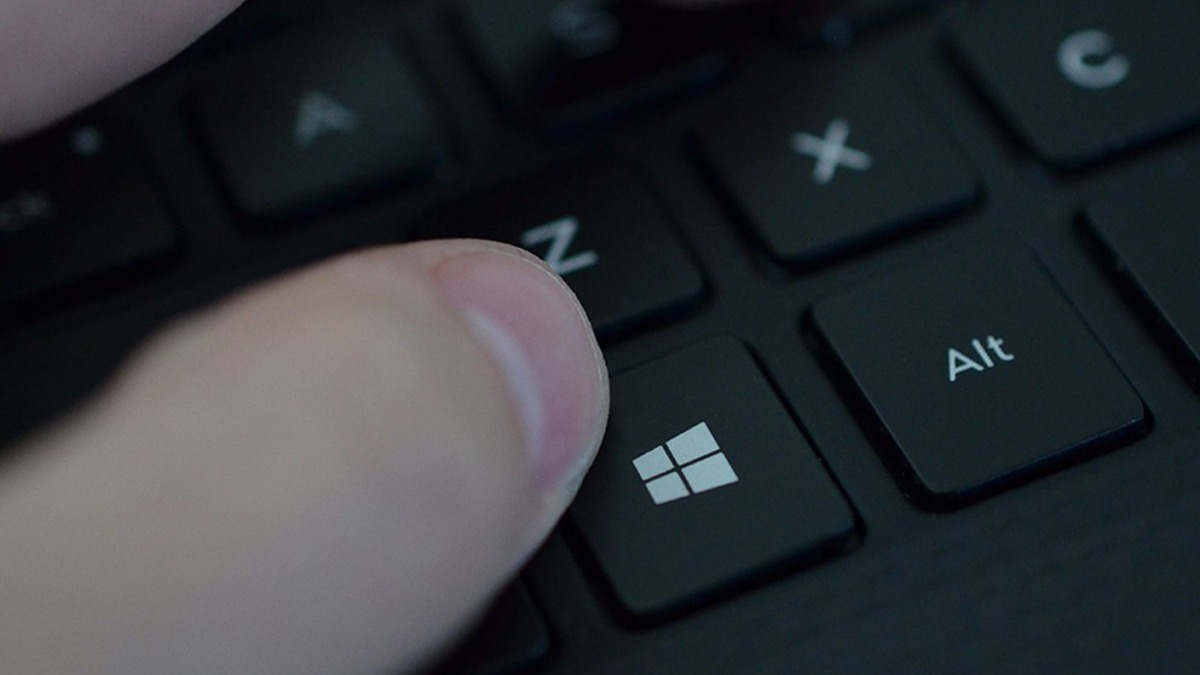 Sử dụng lệnh Command Prompt để tắt máy tính win 10 bước 1