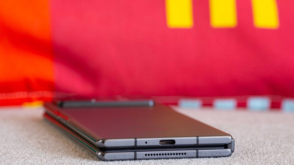 Xiaomi MIX Fold 3 sẽ có camera ẩn dưới màn hình